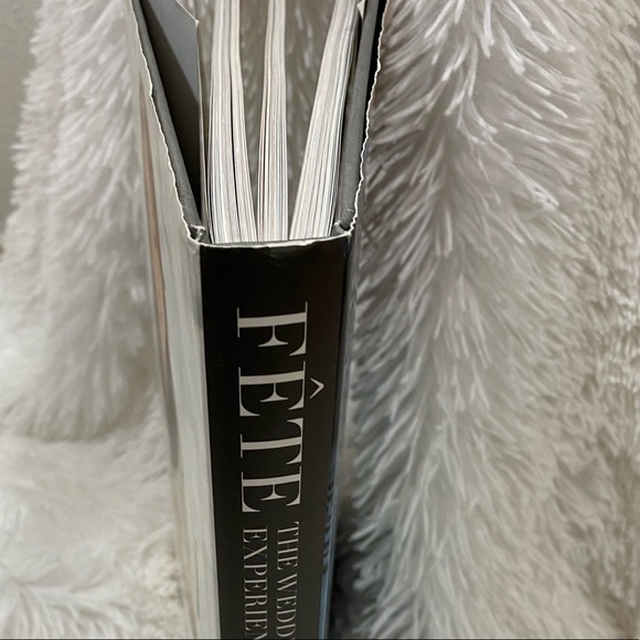 Fete The Wedding Experience by Jung Lee with Kathleen Boyes coffee table book - Picture 6 of 7